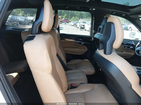 YV4A22PK4H1135017 2017 VOLVO XC90 - Image 8