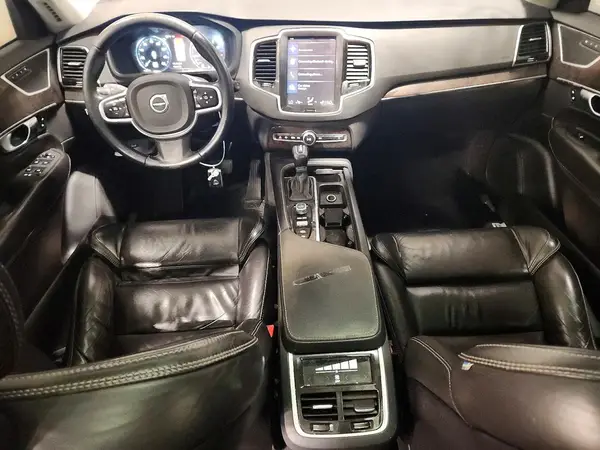 YV4A22PK4H1147121 2017 VOLVO XC90 - Image 8