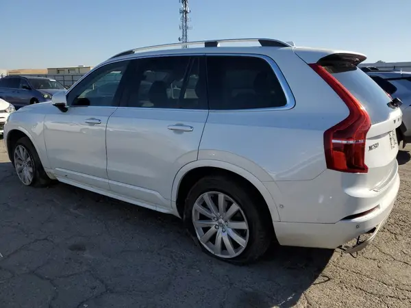 YV4A22PK4H1148706 2017 VOLVO XC90 - Image 2