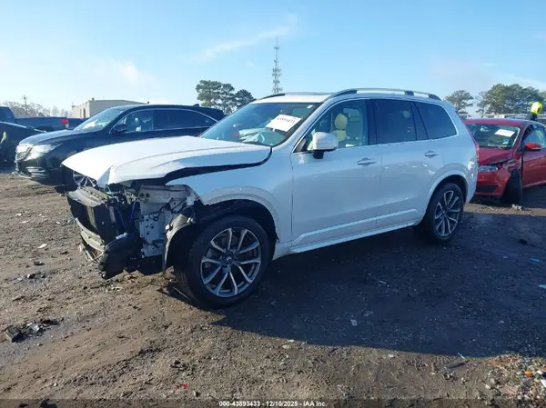 YV4A22PK4H1162122 2017 VOLVO XC90 - Image 2