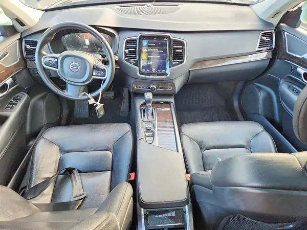 YV4A22PK4H1182290 2017 VOLVO XC90 - Image 8