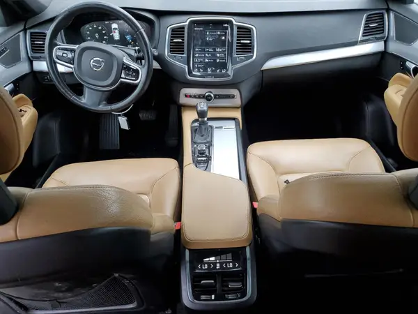 YV4A22PK4H1182421 2017 VOLVO XC90 - Image 8