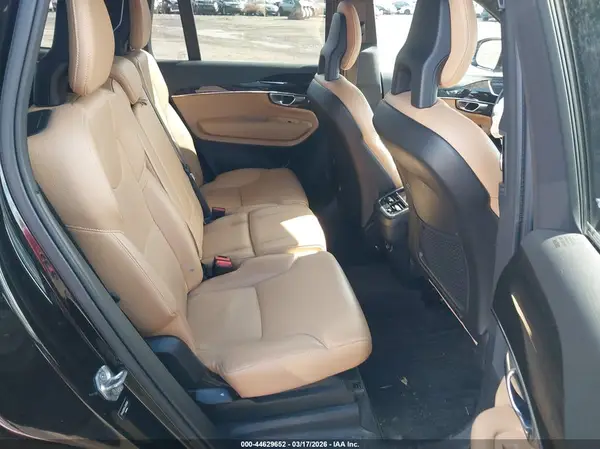 YV4A22PK4J1218128 2018 VOLVO XC90 - Image 8