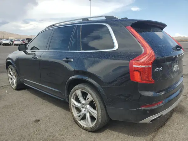 YV4A22PK4J1330234 2018 VOLVO XC90 - Image 2