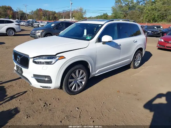 YV4A22PK4J1377876 2018 VOLVO XC90 - Image 2