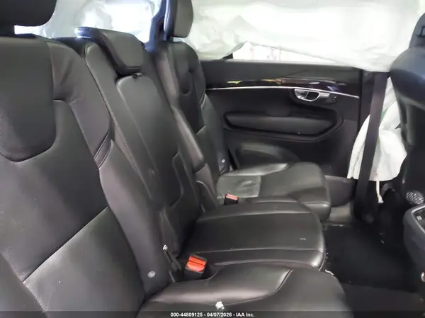 YV4A22PK4K1491314 2019 VOLVO XC90 - Image 8