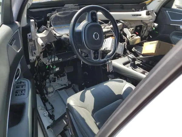 YV4A22PK4L1531781 2020 VOLVO XC90 - Image 8