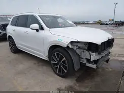 YV4A22PK4N1777037 2022 VOLVO XC90