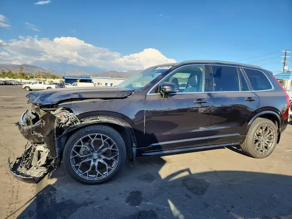YV4A22PK4N1788426 2022 VOLVO XC90 - Image 1