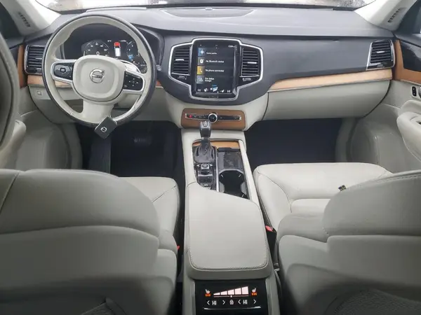YV4A22PK4N1868373 2022 VOLVO XC90 - Image 8