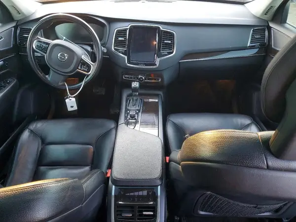 YV4A22PK5G1025558 2016 VOLVO XC90 - Image 8