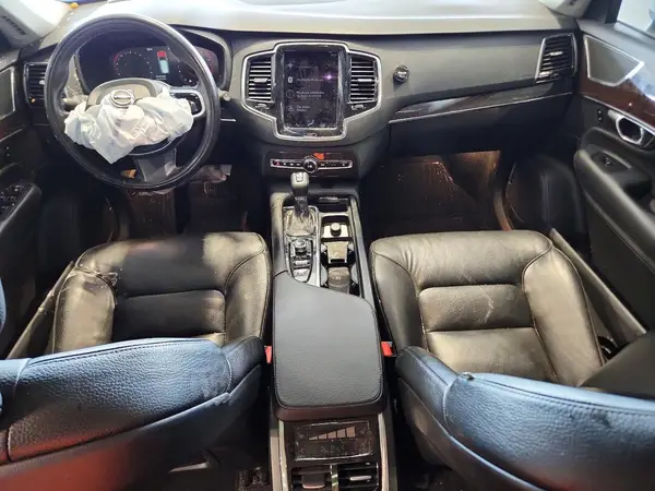 YV4A22PK5G1026872 2016 VOLVO XC90 - Image 8