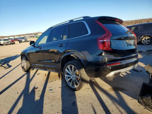 YV4A22PK5G1029626 2016 VOLVO XC90 - Image 2