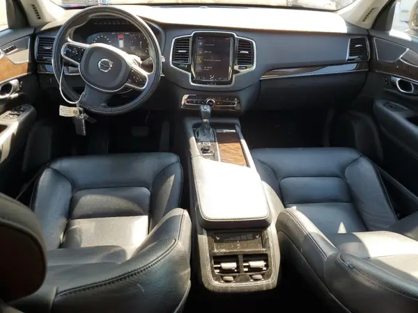 YV4A22PK5G1035779 2016 VOLVO XC90 - Image 8