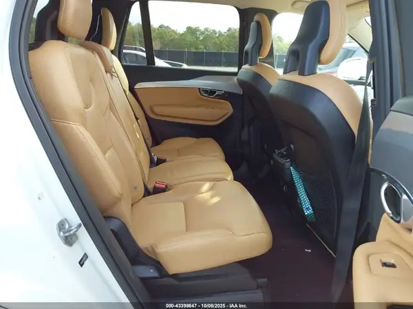 YV4A22PK5G1037452 2016 VOLVO XC90 - Image 8