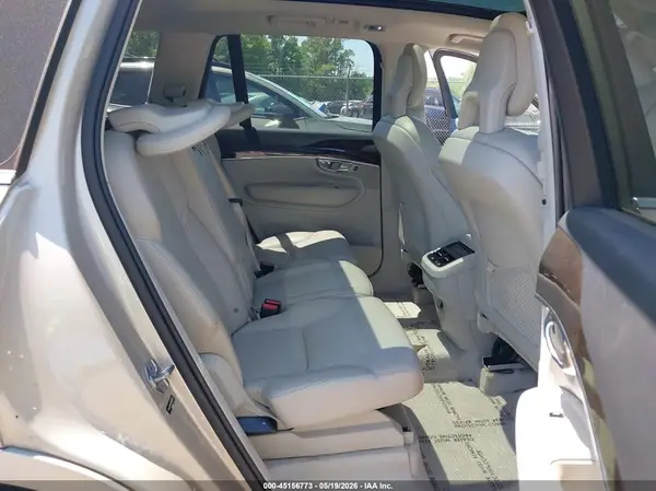 YV4A22PK5G1038763 2016 VOLVO XC90 - Image 8