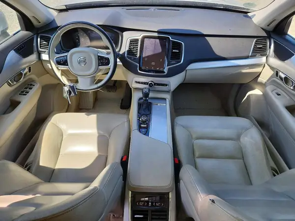 YV4A22PK5G1039783 2016 VOLVO XC90 - Image 8