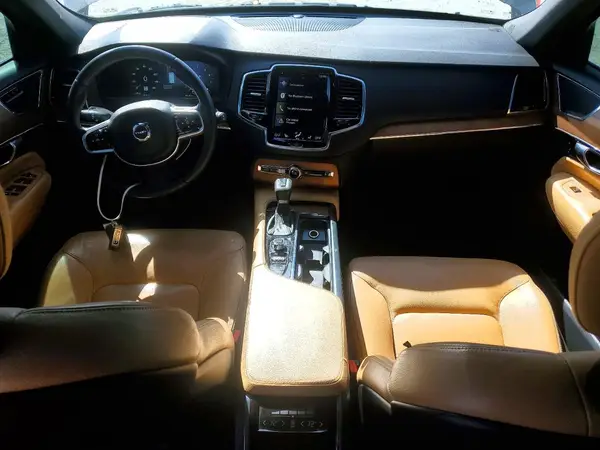 YV4A22PK5G1052081 2016 VOLVO XC90 - Image 8