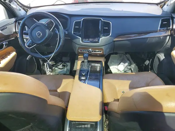 YV4A22PK5G1058379 2016 VOLVO XC90 - Image 8