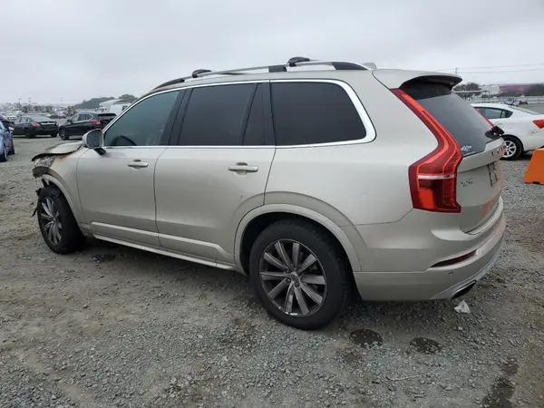 YV4A22PK5G1070032 2016 VOLVO XC90 - Image 2