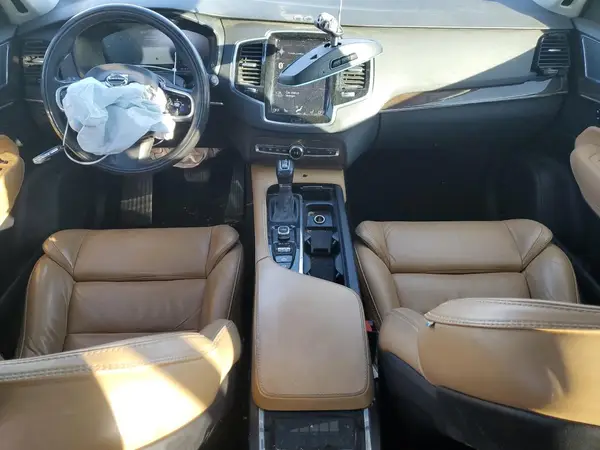 YV4A22PK5G1072394 2016 VOLVO XC90 - Image 8