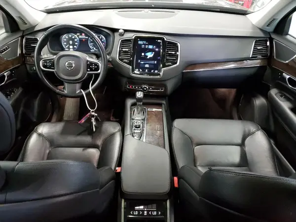 YV4A22PK5G1074842 2016 VOLVO XC90 - Image 8