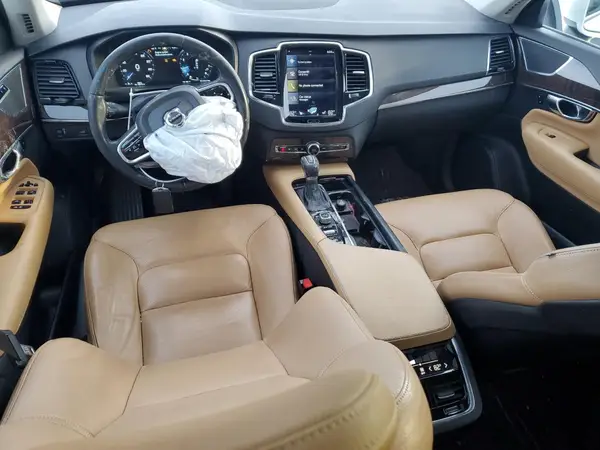 YV4A22PK5G1078003 2016 VOLVO XC90 - Image 8