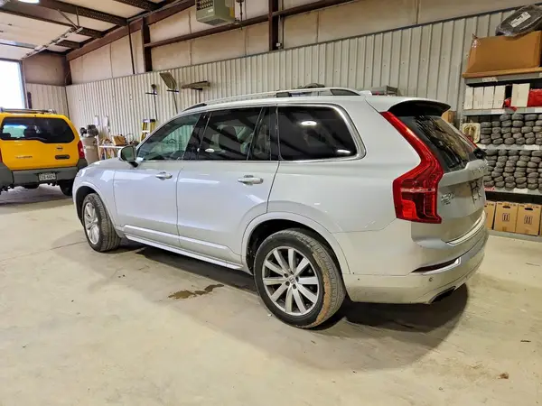 YV4A22PK5G1092905 2016 VOLVO XC90 - Image 2