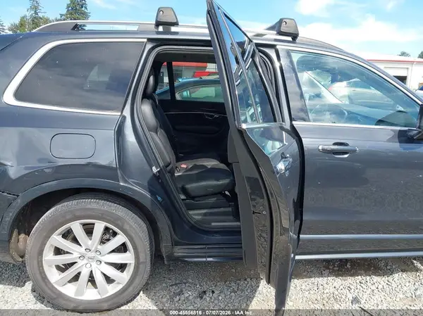 YV4A22PK5H1118226 2017 VOLVO XC90 - Image 8