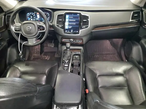 YV4A22PK5H1125032 2017 VOLVO XC90 - Image 8