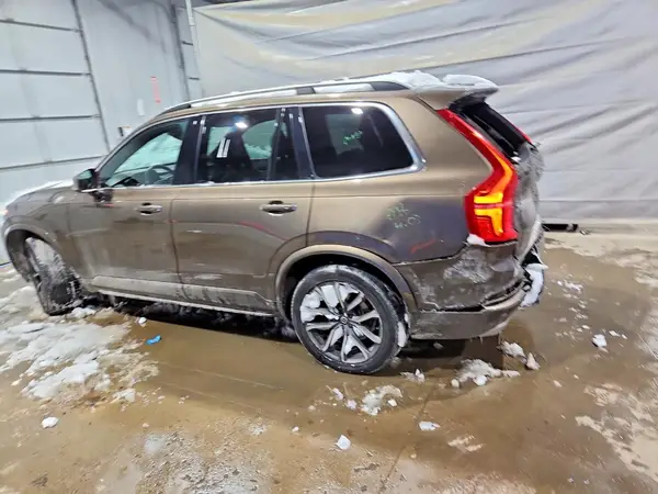 YV4A22PK5H1132840 2017 VOLVO XC90 - Image 2