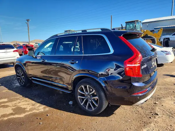 YV4A22PK5H1136256 2017 VOLVO XC90 - Image 2