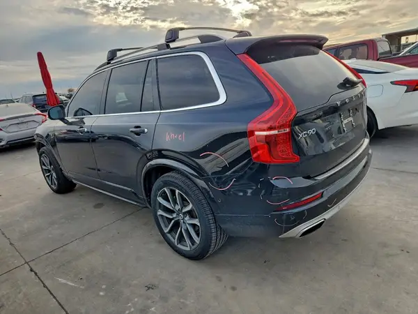 YV4A22PK5H1137116 2017 VOLVO XC90 - Image 2