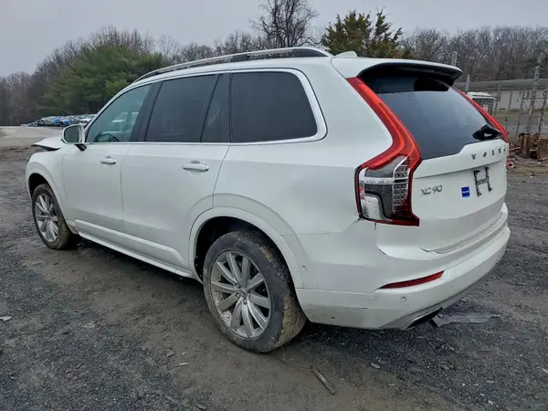 YV4A22PK5H1141876 2017 VOLVO XC90 - Image 2