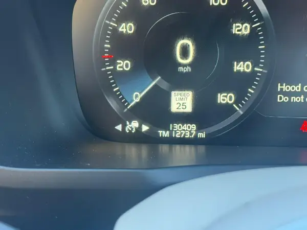 YV4A22PK5H1163795 2017 VOLVO XC90 - Image 8