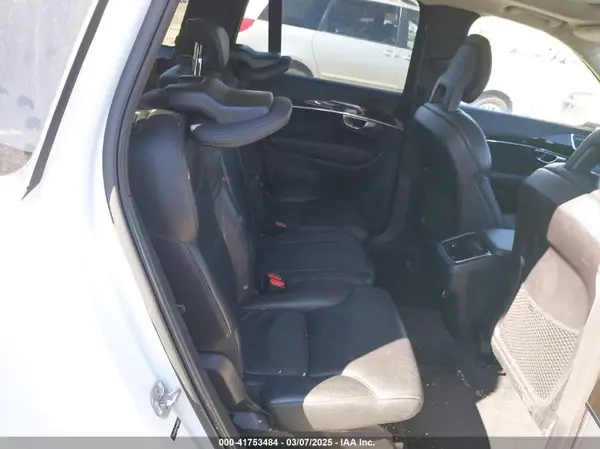 YV4A22PK5H1180533 2017 VOLVO XC90 - Image 8