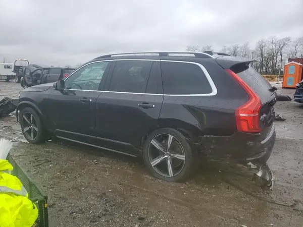 YV4A22PK5H1186817 2017 VOLVO XC90 - Image 2