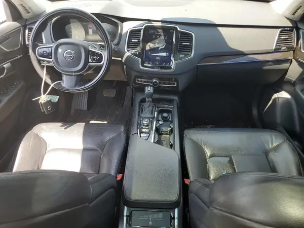 YV4A22PK5J1192221 2018 VOLVO XC90 - Image 8