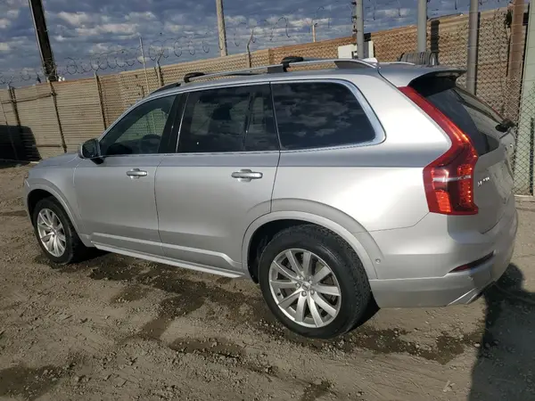 YV4A22PK5J1202021 2018 VOLVO XC90 - Image 2