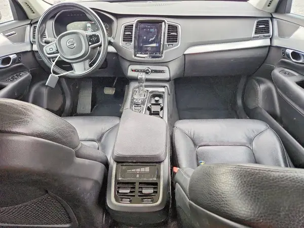 YV4A22PK5J1216131 2018 VOLVO XC90 - Image 8