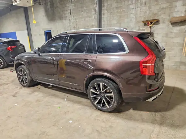 YV4A22PK5J1321560 2018 VOLVO XC90 - Image 2