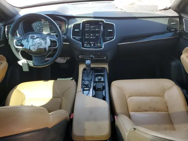 YV4A22PK5J1329612 2018 VOLVO XC90 - Image 8