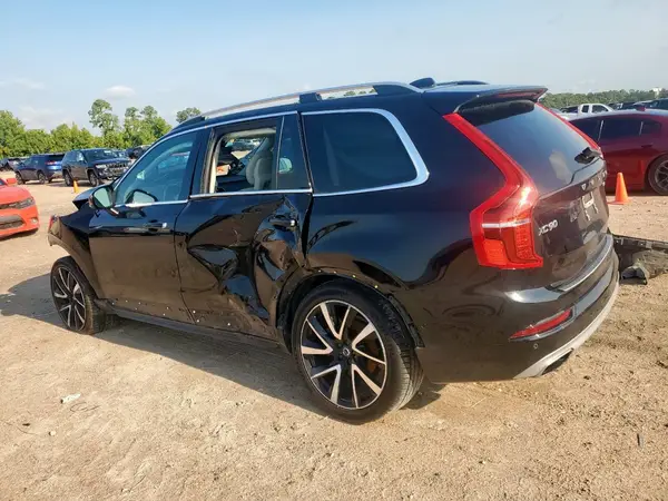 YV4A22PK5J1330016 2018 VOLVO XC90 - Image 2