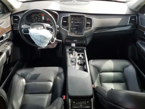 YV4A22PK5J1348581 2018 VOLVO XC90 - Image 8