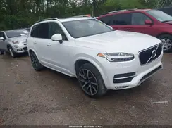 YV4A22PK5J1372332 2018 VOLVO XC90