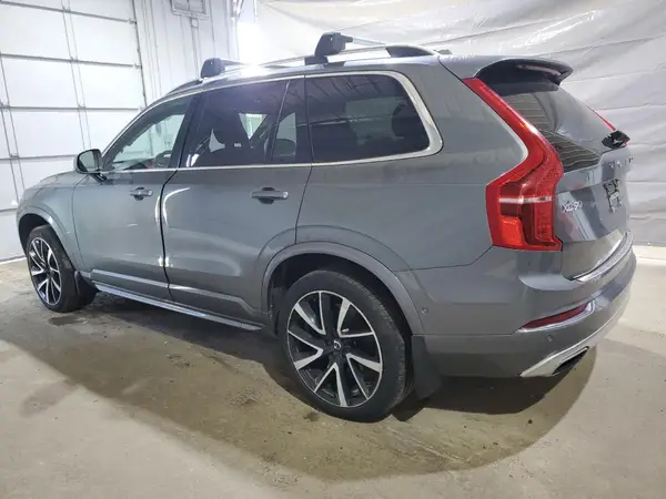 YV4A22PK5J1373268 2018 VOLVO XC90 - Image 2