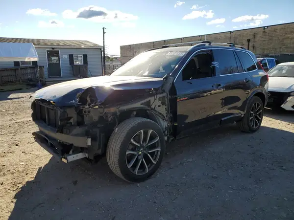 YV4A22PK5K1424768 2019 VOLVO XC90 - Image 1