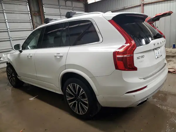 YV4A22PK5M1680587 2021 VOLVO XC90 - Image 2