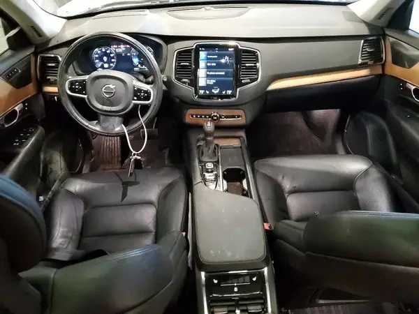 YV4A22PK5M1694649 2021 VOLVO XC90 - Image 8