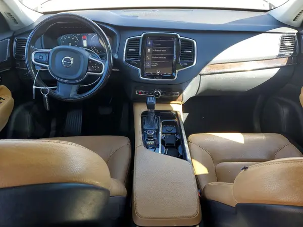 YV4A22PK6G1021079 2016 VOLVO XC90 - Image 8